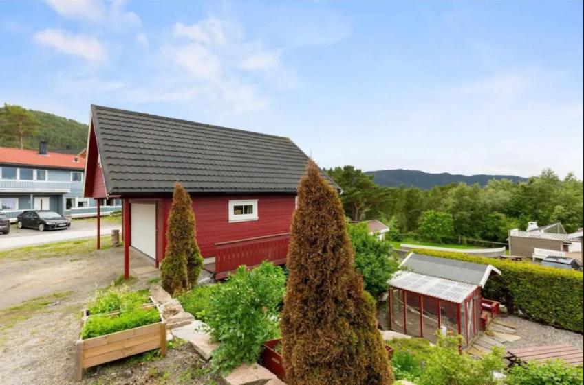Leilighet Med Gratis Parkering Og Wifi Kristiansund Exterior foto